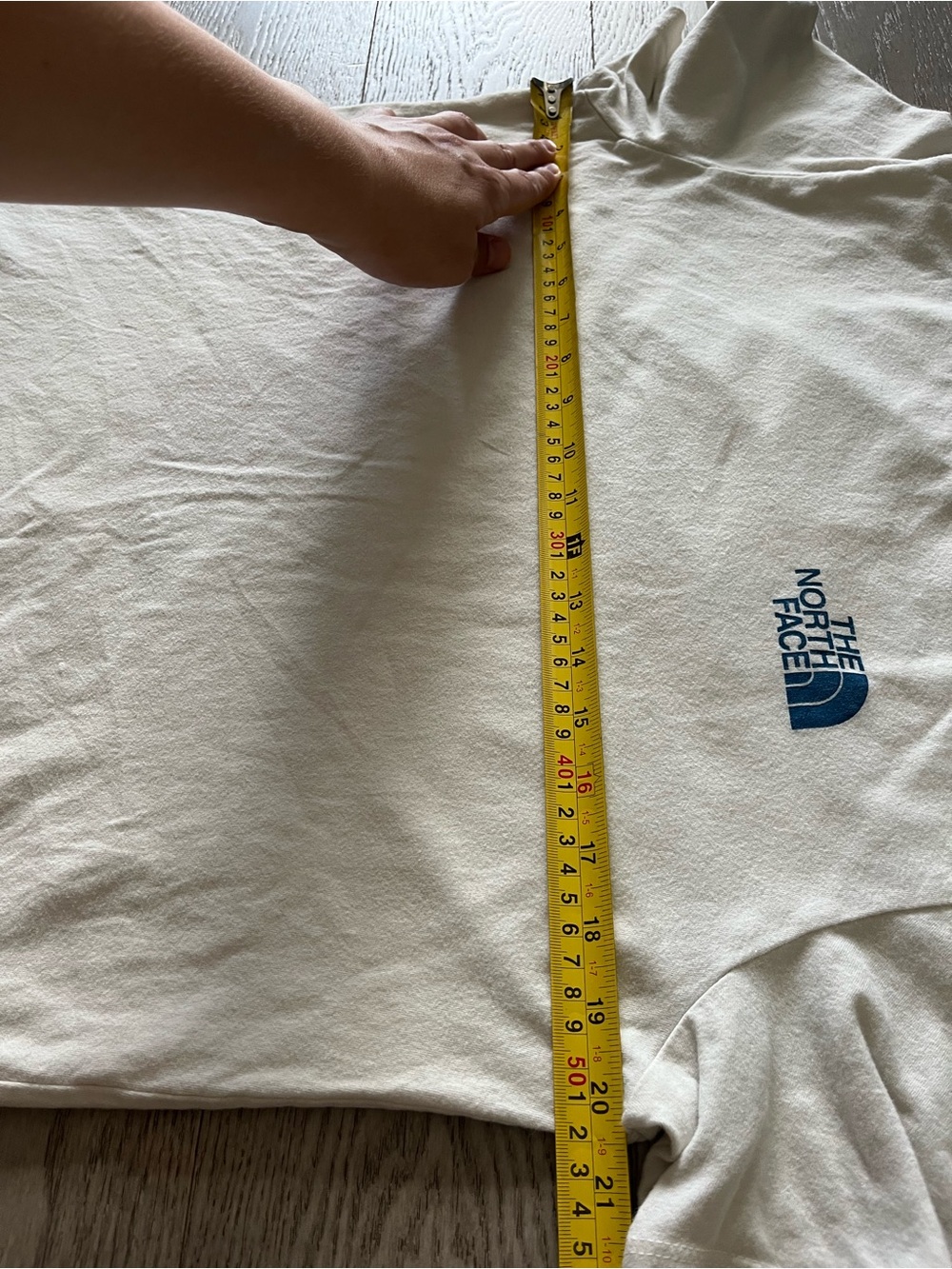 The North Face Women's Off White Tee in size L - Picture 11 of 12